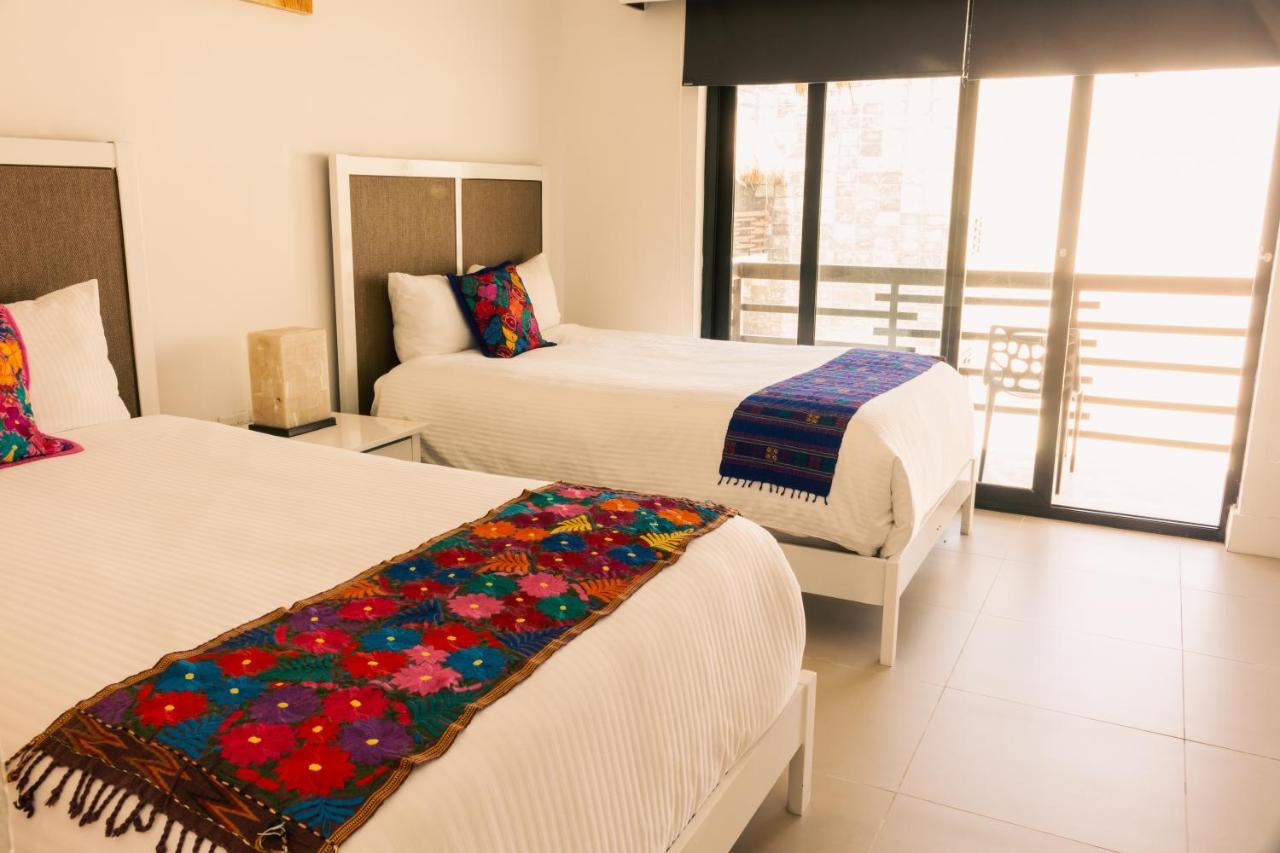 Aldea Thai Beachfront Condos بلايا ديل كارمن المظهر الخارجي الصورة