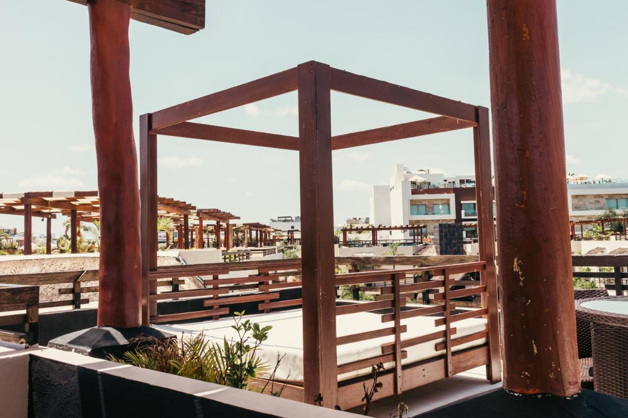 Aldea Thai Beachfront Condos بلايا ديل كارمن المظهر الخارجي الصورة