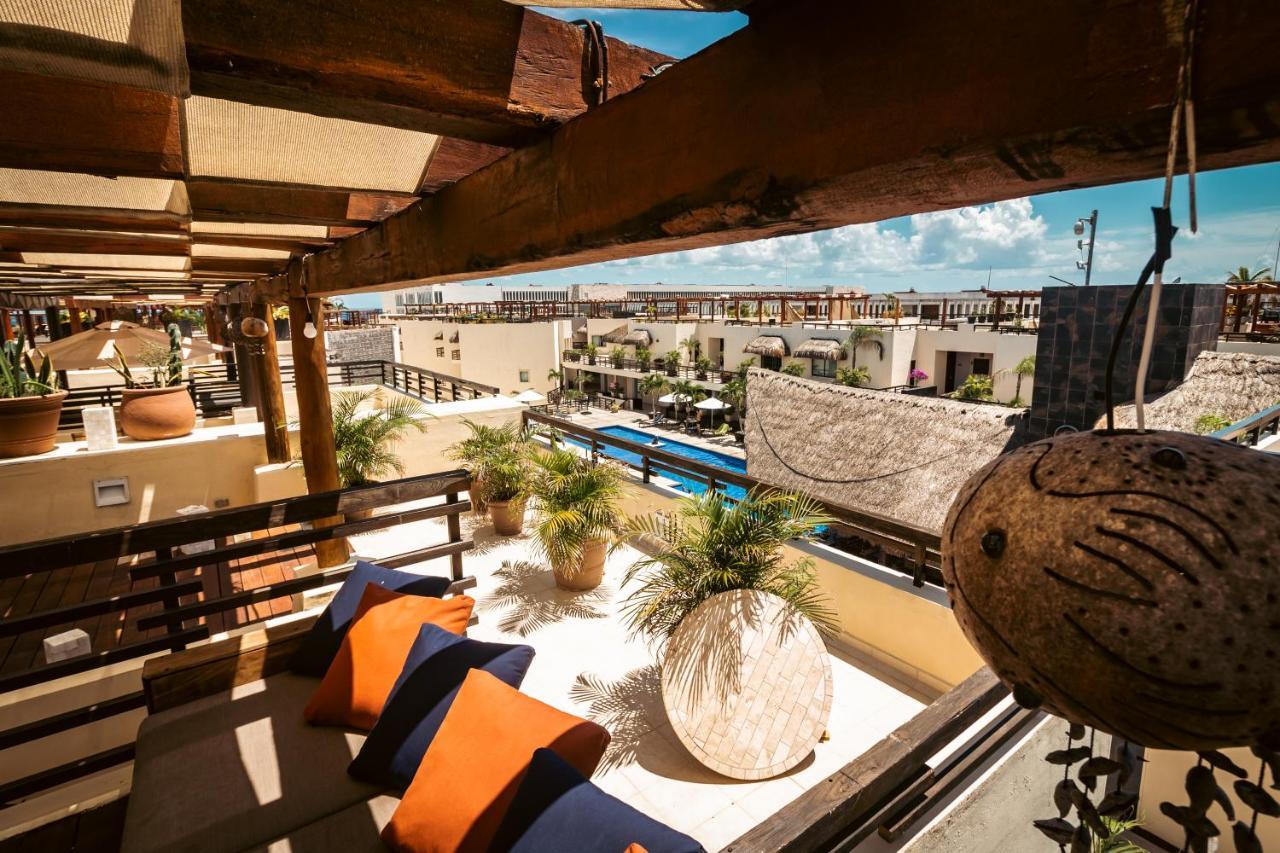 Aldea Thai Beachfront Condos بلايا ديل كارمن المظهر الخارجي الصورة