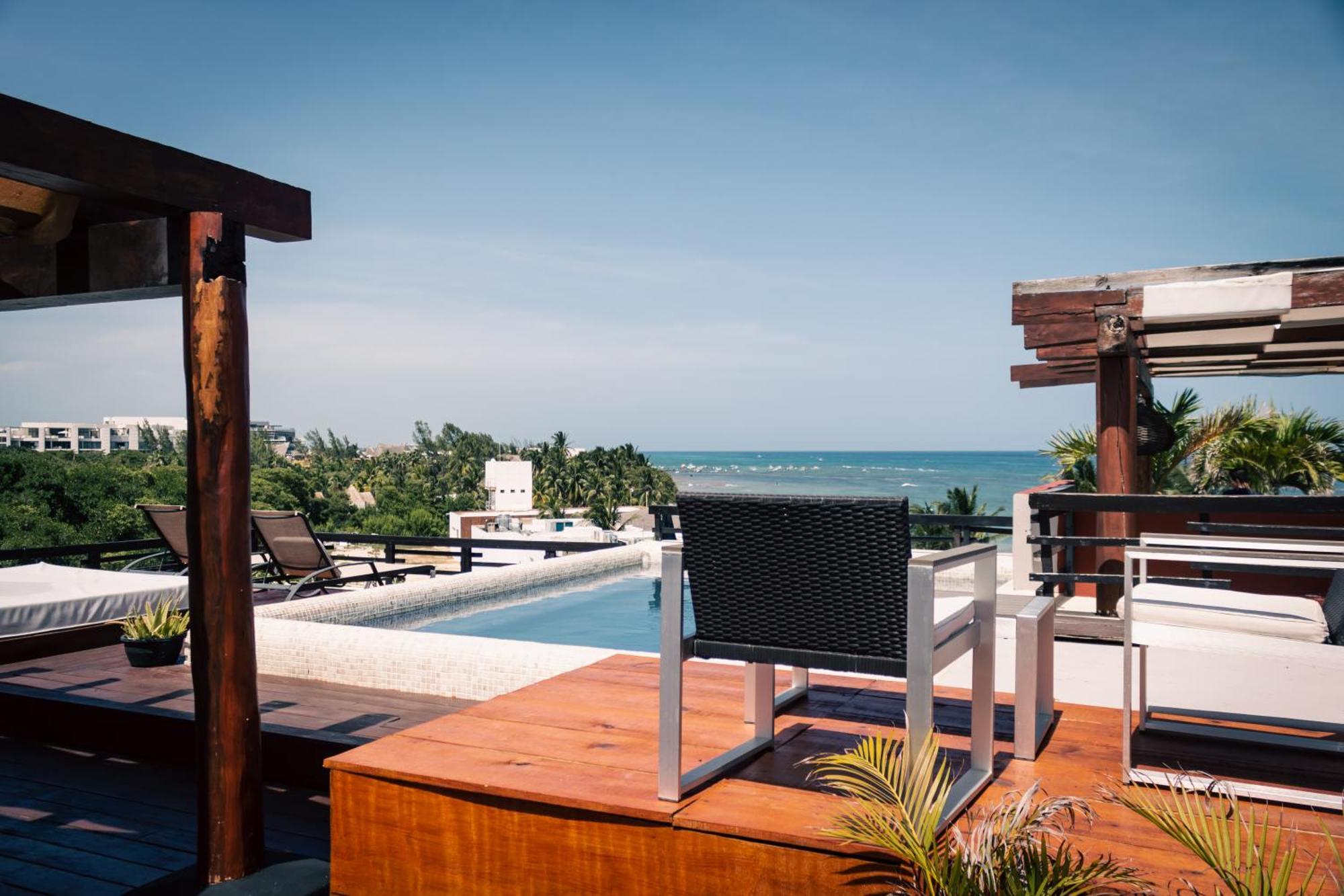 Aldea Thai Beachfront Condos بلايا ديل كارمن المظهر الخارجي الصورة