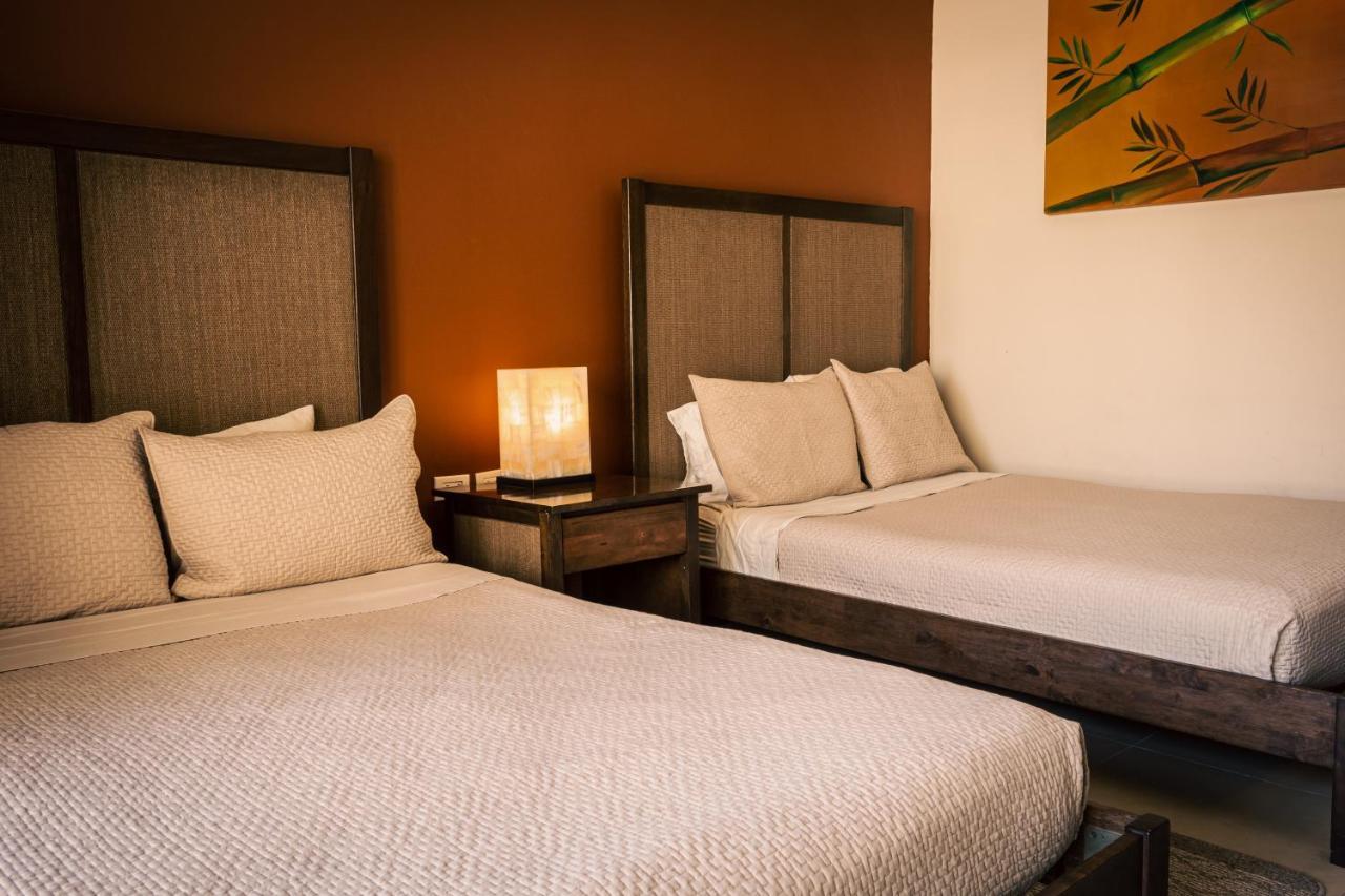 Aldea Thai Beachfront Condos بلايا ديل كارمن المظهر الخارجي الصورة