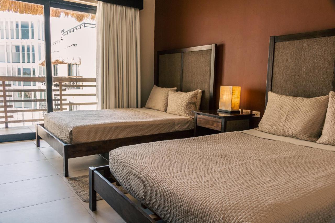 Aldea Thai Beachfront Condos بلايا ديل كارمن المظهر الخارجي الصورة
