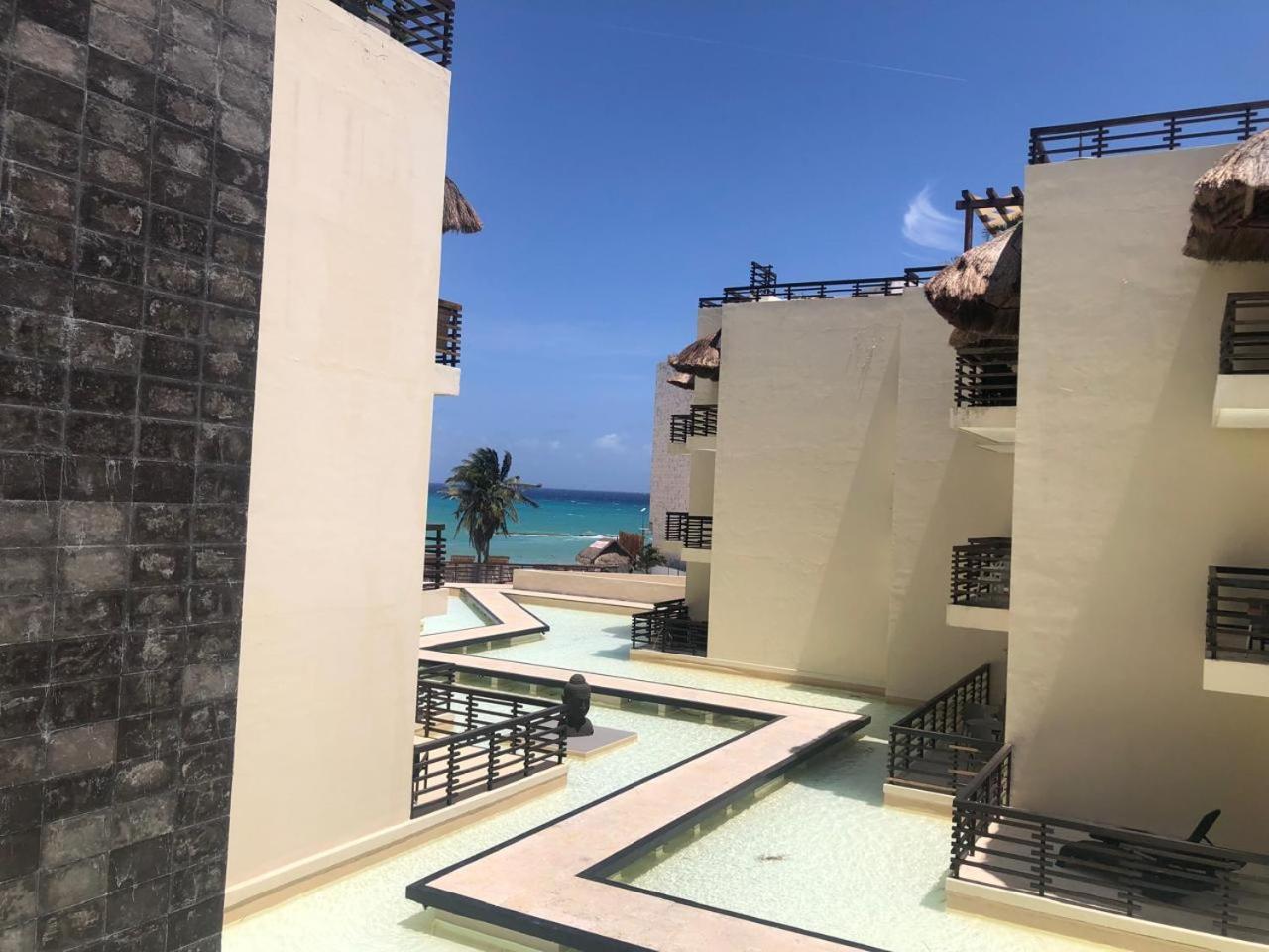 Aldea Thai Beachfront Condos بلايا ديل كارمن المظهر الخارجي الصورة
